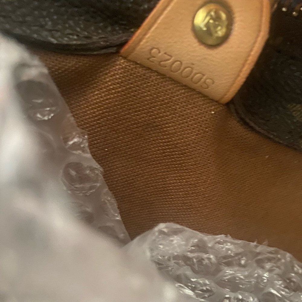Louis Vuitton Piano Bag - Picture 9 of 9